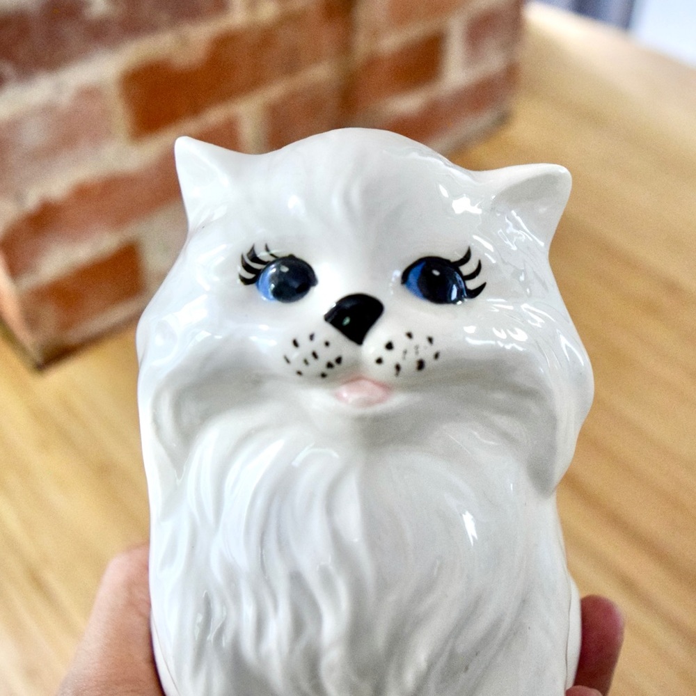Hand Painted Pretty Ceramic Kitty Figurine Vintage Cat Art Collectible Cute - Picture 12 of 13